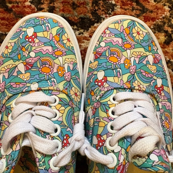 Vans Women's Colorful mushroom trippy skate Sneakers shoes size 9 - Picture 4 of 6